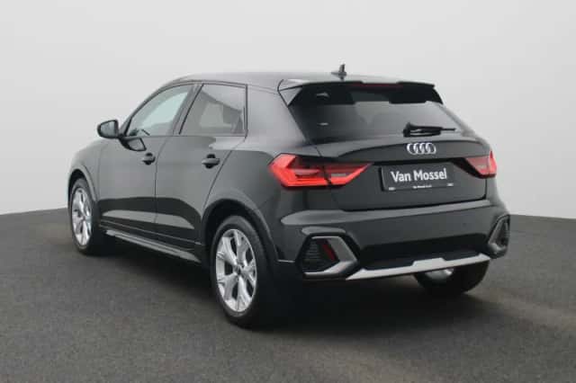 Audi A1 (2025) thumbnail 2