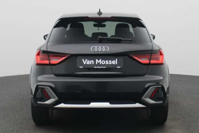 Audi A1 (2025) thumbnail 5