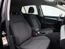 Volkswagen Golf (2025) thumbnail 29