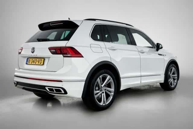 Volkswagen Tiguan (2021) thumbnail 4