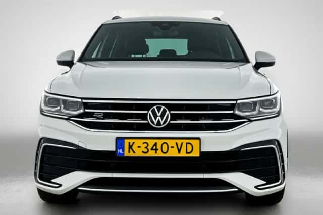 Volkswagen Tiguan (2021) thumbnail 5