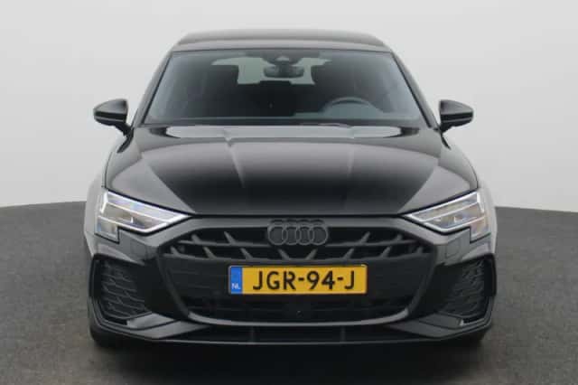 Audi A3 (2025) thumbnail 2