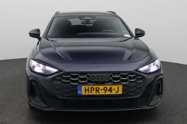 Audi A5 (2025) thumbnail 2