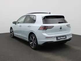 Volkswagen Golf (2025) thumbnail 2