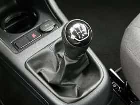 Volkswagen Up! (2020) thumbnail 21