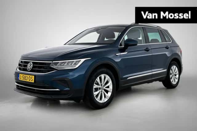 Volkswagen Tiguan (2021) thumbnail 1