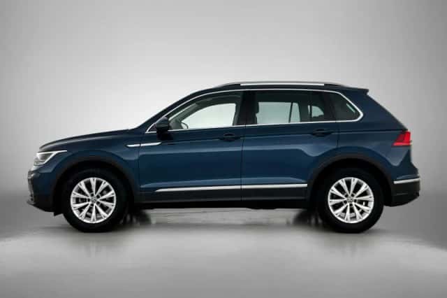 Volkswagen Tiguan (2021) thumbnail 2