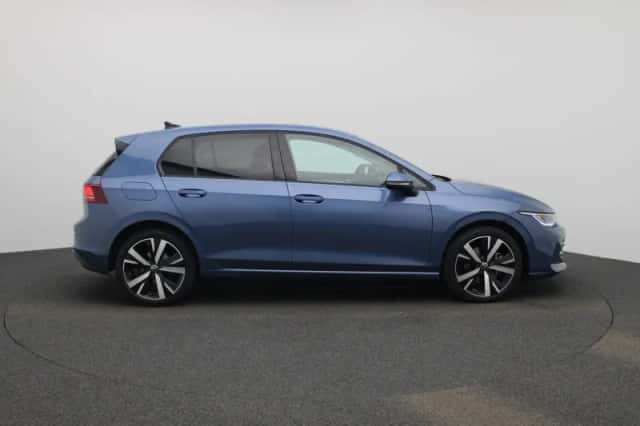 Volkswagen Golf (2025) thumbnail 6