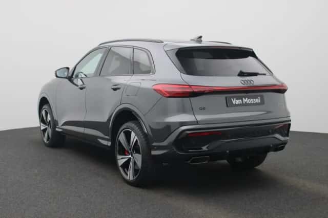 Audi Q5 (2026) thumbnail 2
