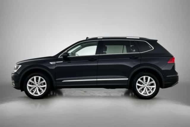 Volkswagen Tiguan (2020) thumbnail 2