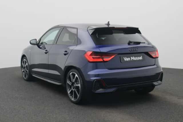 Audi A1 (2025) thumbnail 2