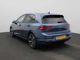 Volkswagen Golf (2025) thumbnail 2