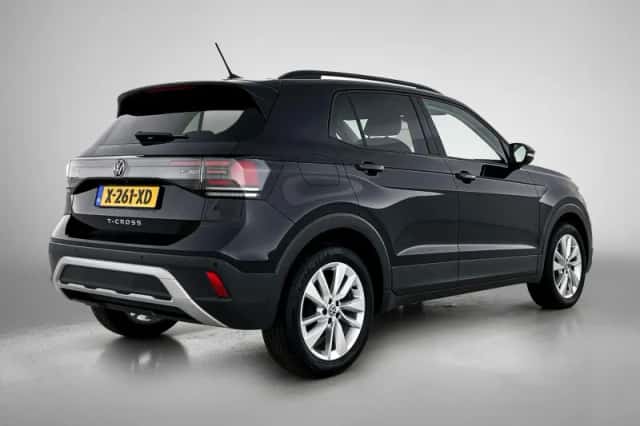 Volkswagen T-Cross (2024) thumbnail 4