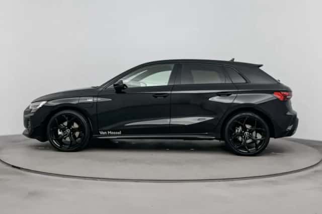 Audi A3 (2025) thumbnail 2