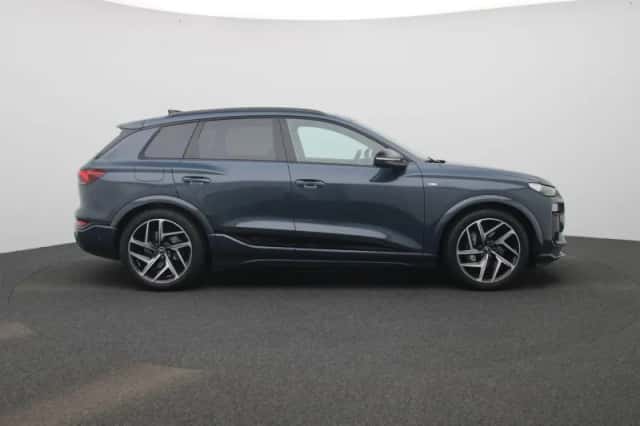Audi Q6 e-tron (2026) thumbnail 6