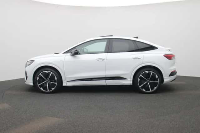 Audi Q4 (2025) thumbnail 6