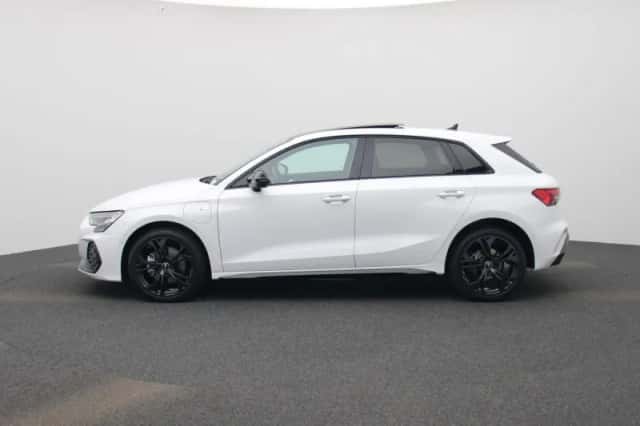 Audi A3 (2025) thumbnail 4