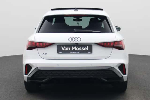 Audi A3 (2025) thumbnail 5