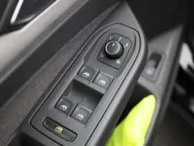 Volkswagen Golf (2025) thumbnail 24