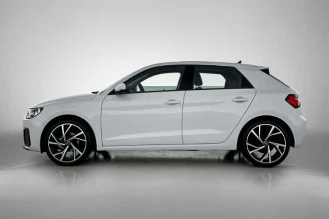 Audi A1 (2024) thumbnail 3