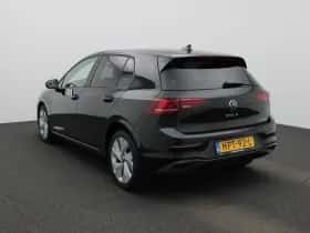 Volkswagen Golf (2025) thumbnail 2