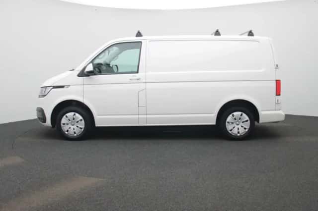 Volkswagen Transporter (2021) thumbnail 4