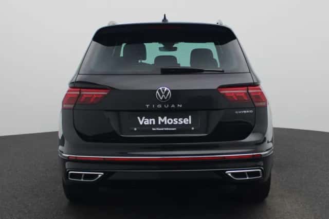 Volkswagen Tiguan (2022) thumbnail 5