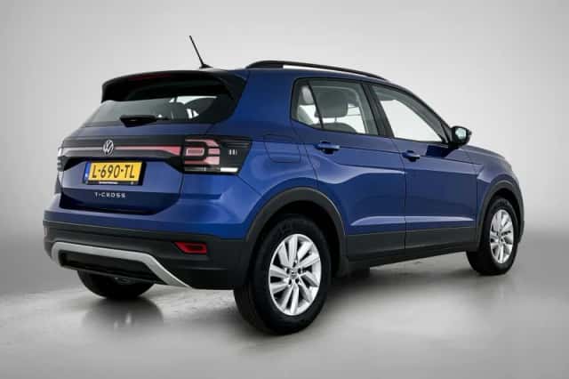 Volkswagen T-Cross (2021) thumbnail 4