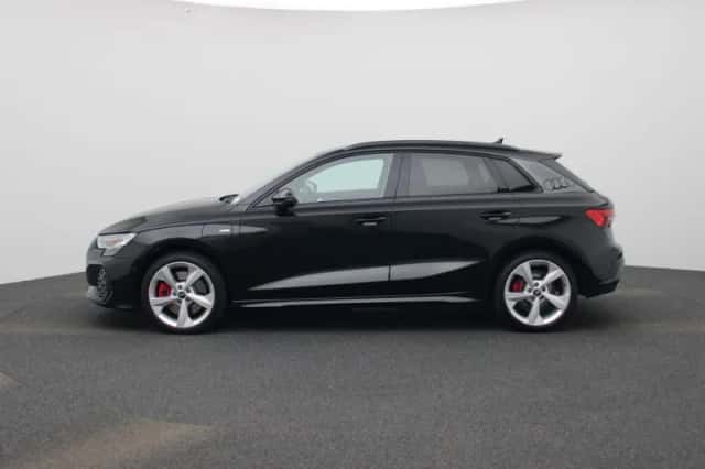 Audi A3 (2025) thumbnail 4