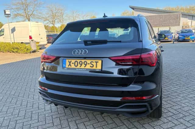Audi Q3 (2024) thumbnail 4