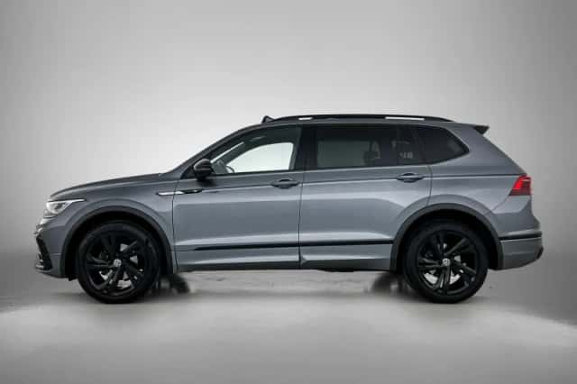 Volkswagen Tiguan (2021) thumbnail 2