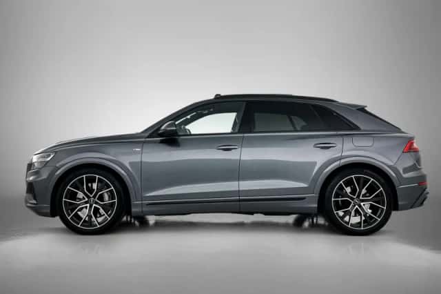 Audi Q8 (2021) thumbnail 4