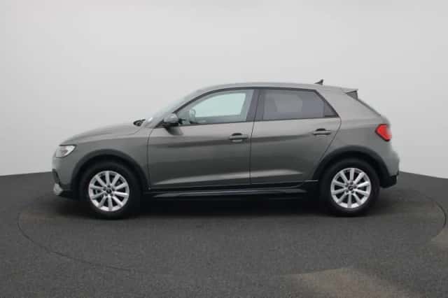 Audi A1 (2025) thumbnail 4
