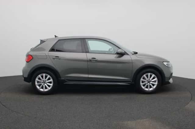 Audi A1 (2025) thumbnail 6