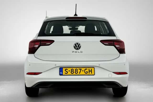 Volkswagen Polo (2023) thumbnail 3