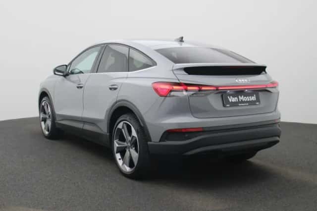 Audi Q4 (2025) thumbnail 2