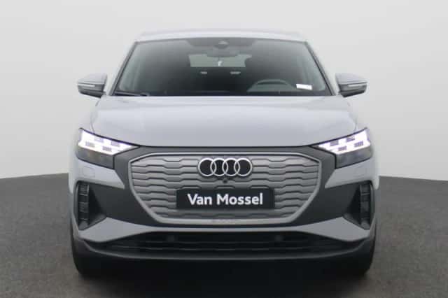 Audi Q4 (2025) thumbnail 3