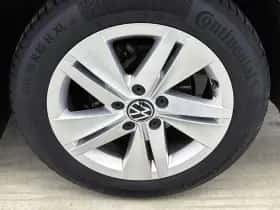 Volkswagen Golf (2022) thumbnail 33