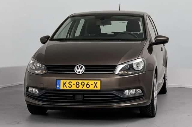 Volkswagen Polo (2016) thumbnail 2