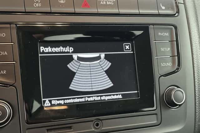 Volkswagen Polo (2016) thumbnail 11