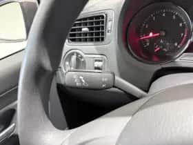 Volkswagen Polo (2016) thumbnail 14