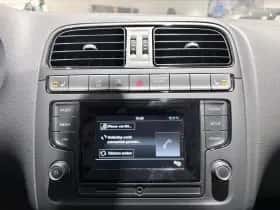 Volkswagen Polo (2016) thumbnail 20