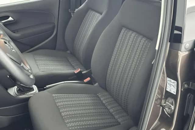 Volkswagen Polo (2016) thumbnail 26