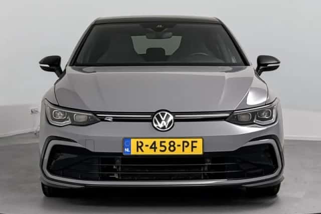 Volkswagen Golf (2022) thumbnail 5