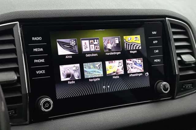 Škoda Karoq (2021) thumbnail 19