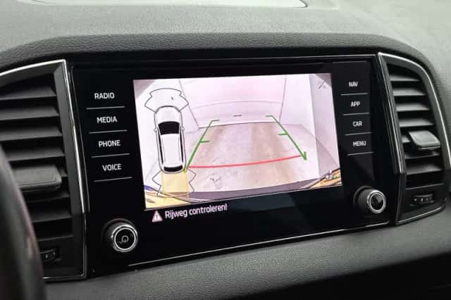 Škoda Karoq (2021) thumbnail 9