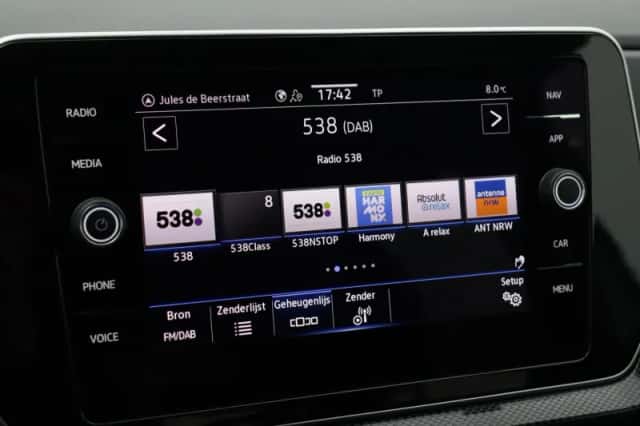 Volkswagen T-Cross (2024) thumbnail 10