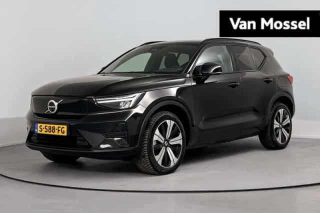 Volvo XC40 (2023) thumbnail 1