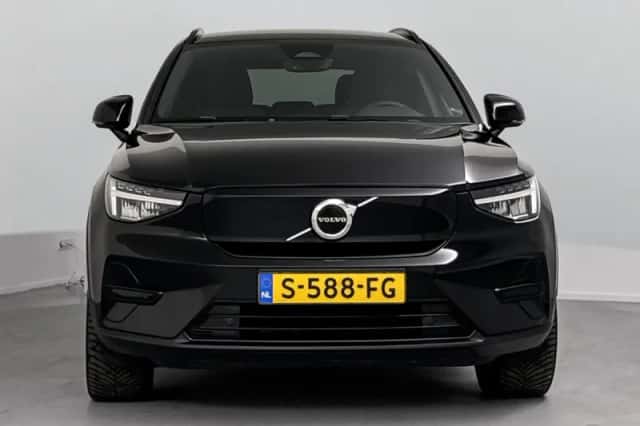 Volvo XC40 (2023) thumbnail 5