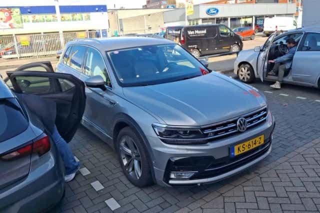 Volkswagen Tiguan (2016) thumbnail 3